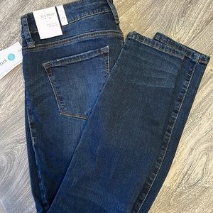 Sts blue jeans - size 29  NWT
